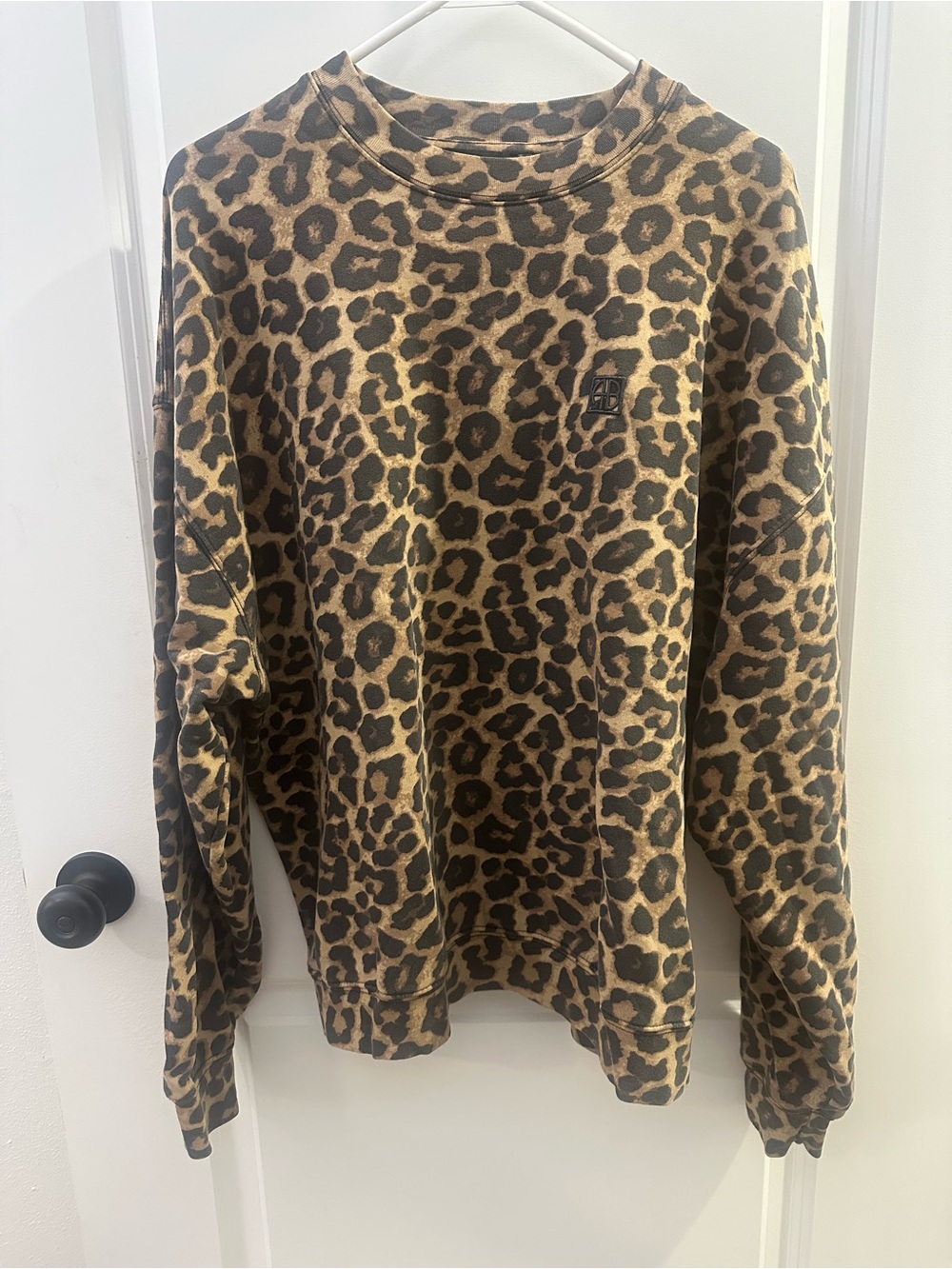 ANINE BING Leopard Print Sweatshirt NWOT Size Medium Oversized Pullover - Picture 2 of 8